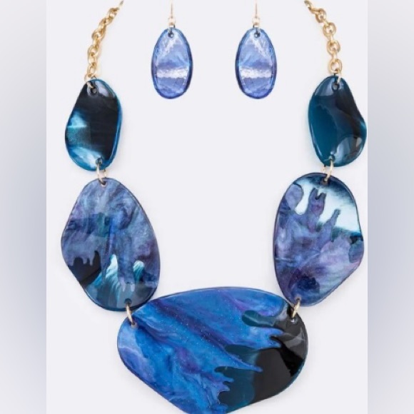 Blue Resin Statement Necklace & Earring Set - Picture 3 of 4